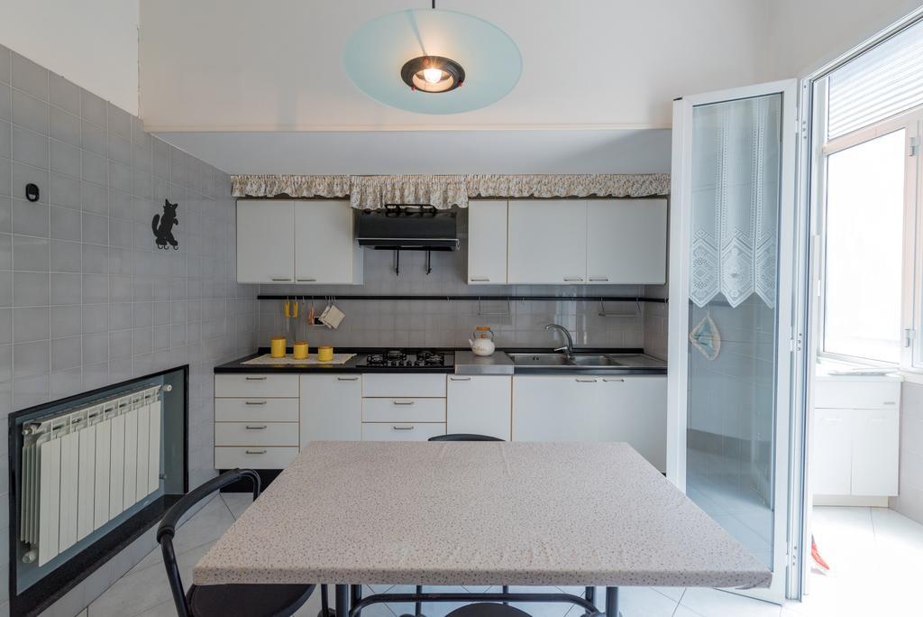 Domitilla House Finale Ligure Bagian luar foto