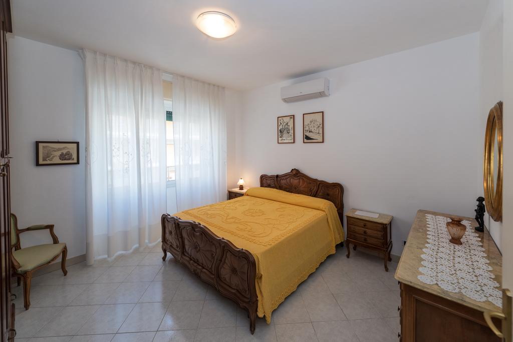 Domitilla House Finale Ligure Bagian luar foto